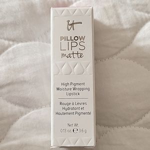 Pillow lips matte